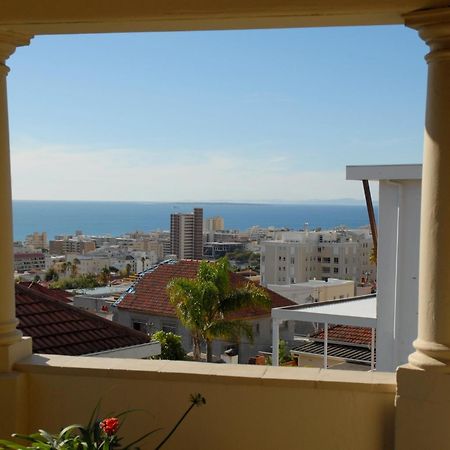 Maartens Guesthouse Cape Town Exterior photo