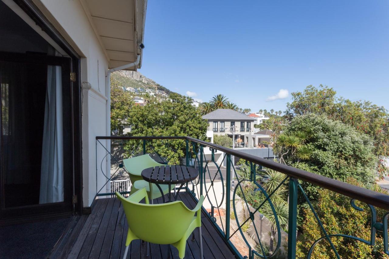 Maartens Guesthouse Cape Town Exterior photo