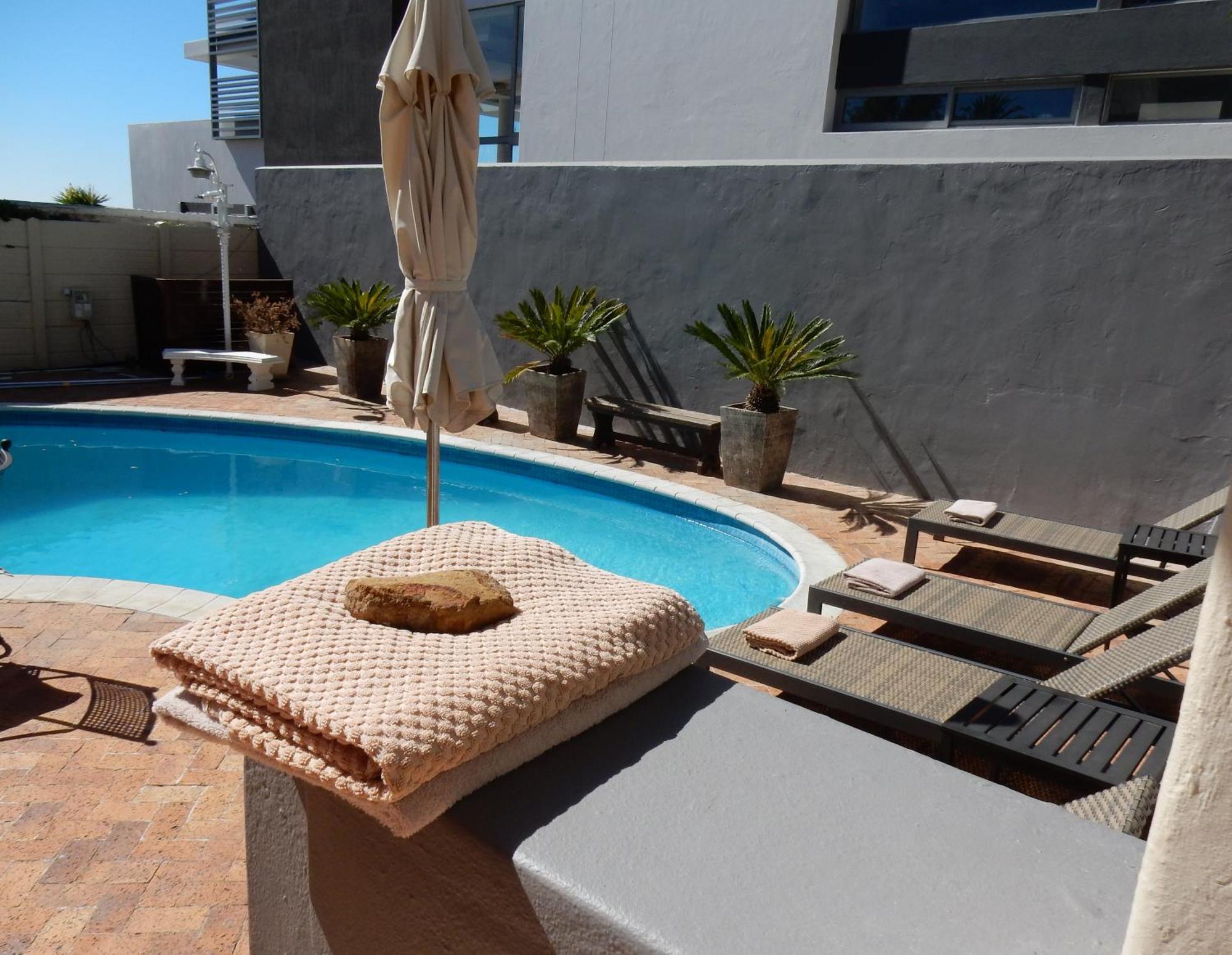 Maartens Guesthouse Cape Town Exterior photo