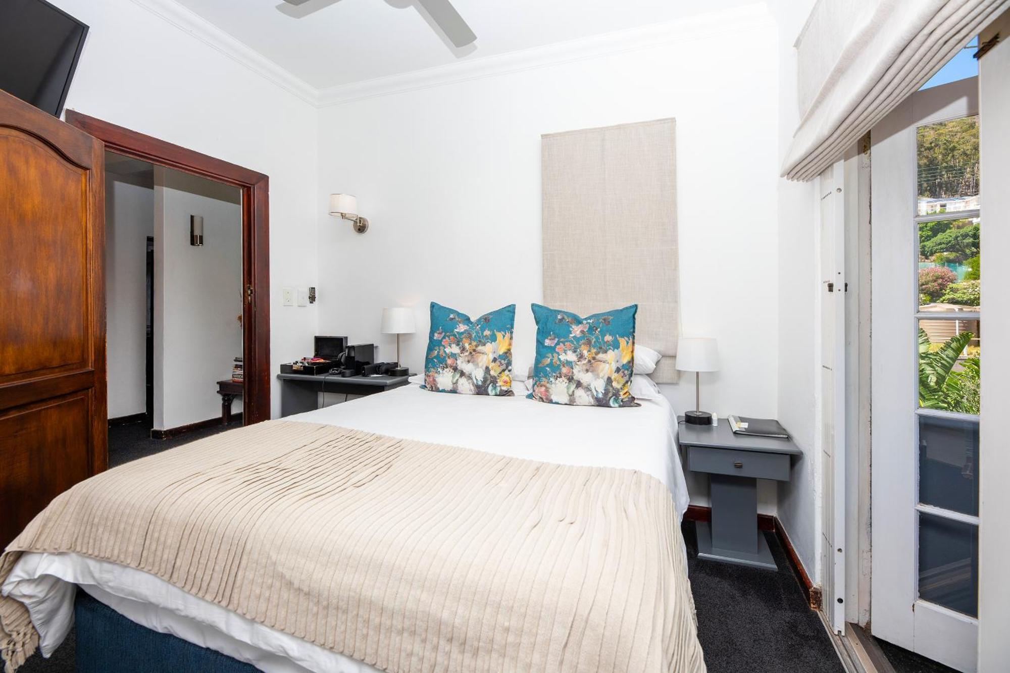 Maartens Guesthouse Cape Town Exterior photo
