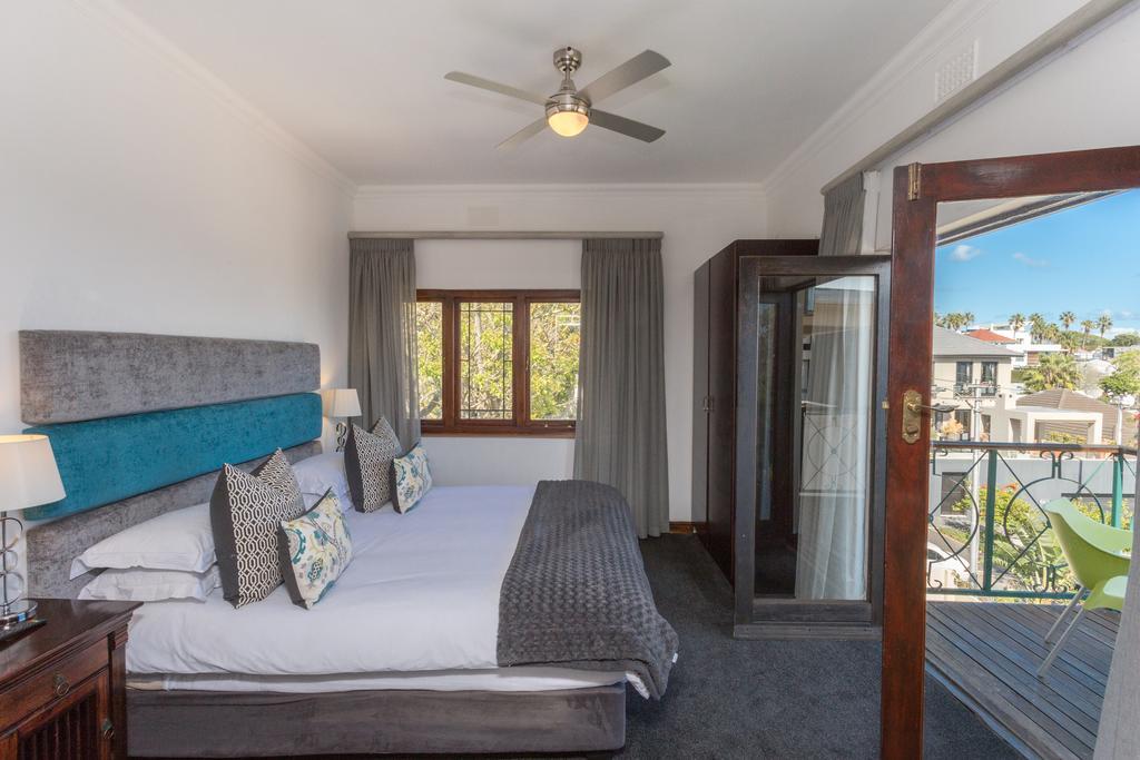 Maartens Guesthouse Cape Town Exterior photo